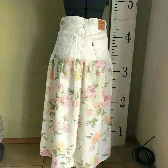 UPCYCLED LEVIS 501 Jeans into boho flower festival skirt waist 28" - Picture 5 of 13